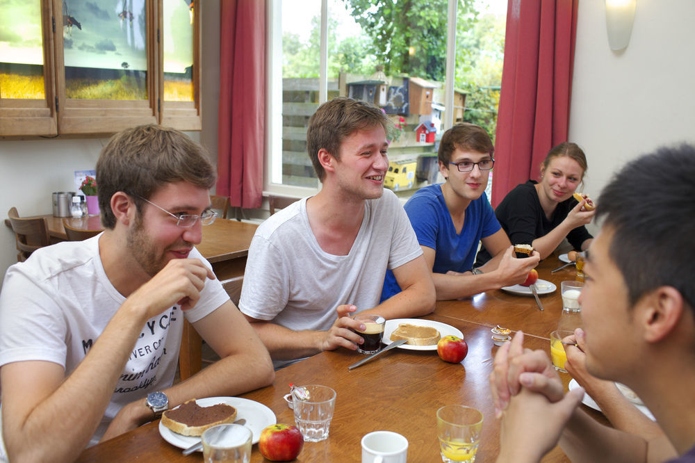 Stayokay Hostel Хаарлем Екстериор снимка